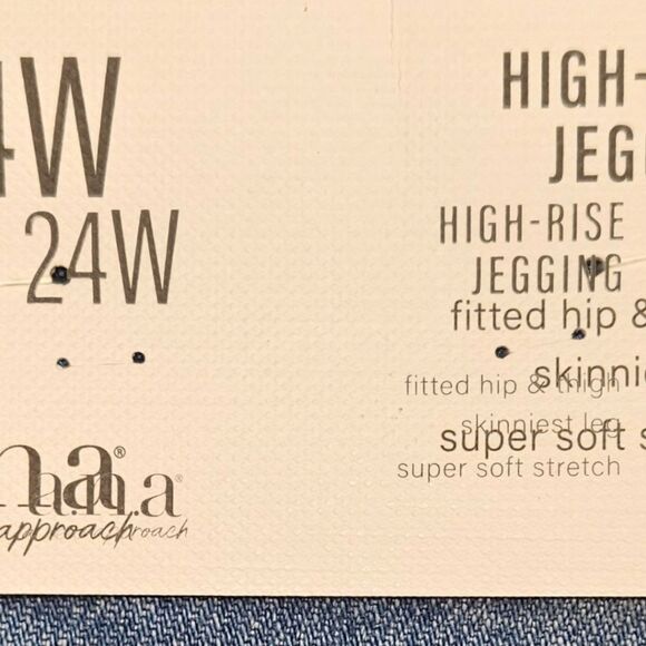 NWT A.N.A  A NEW APPROCH Plus Size High Rise Comfy distressed Jeggings - Picture 14 of 15